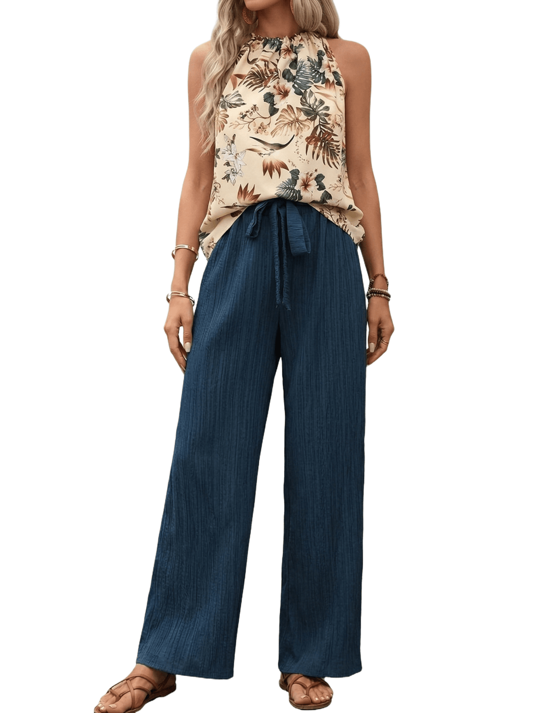 Antonette - Chic Sleeveless Set - Bellaro Fashion